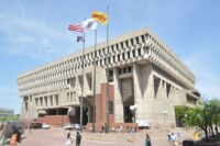 Bostonskou radnici stavěli v dobách slev na beton.