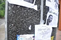 Univerzitní vývěska.